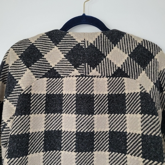 Talbot's Beige and Charcoal Gray Check Wool Blend 3-Button Swing Jacket Size 8P - Picture 2 of 10